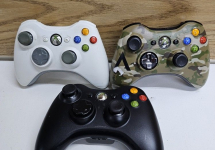  cheap Lot Of 3 Microsoft Xbox 360 Wireless Controllers Black ,White, & Camouflage